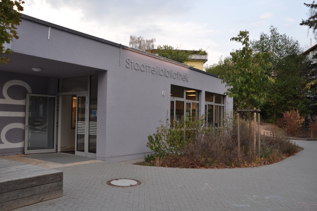 September 2018: Die Stadt Neu-Isenburg lädt ein zur glueckskind-Lesung in die Stadtteilbibliothek Gravenbruch.